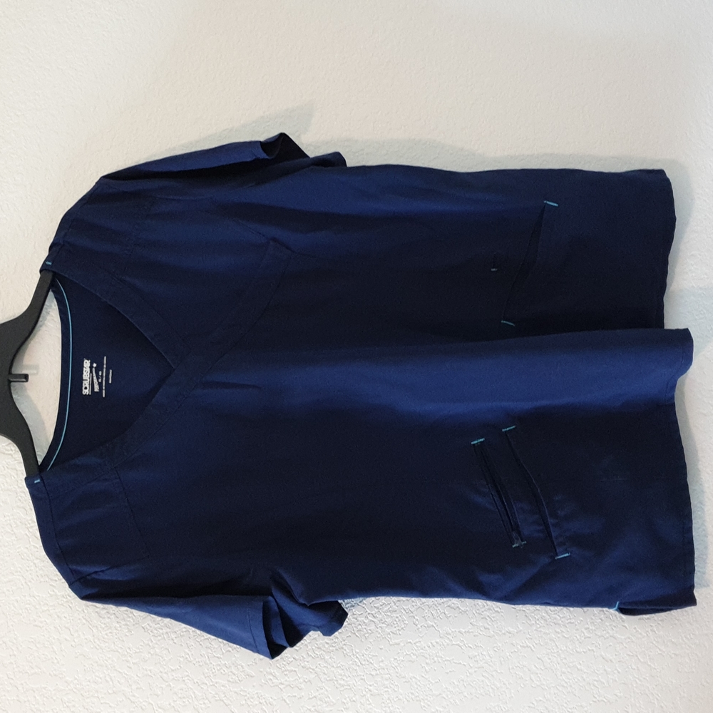 ScrubStar Navy blue scrub top with 3 pockets size XL
